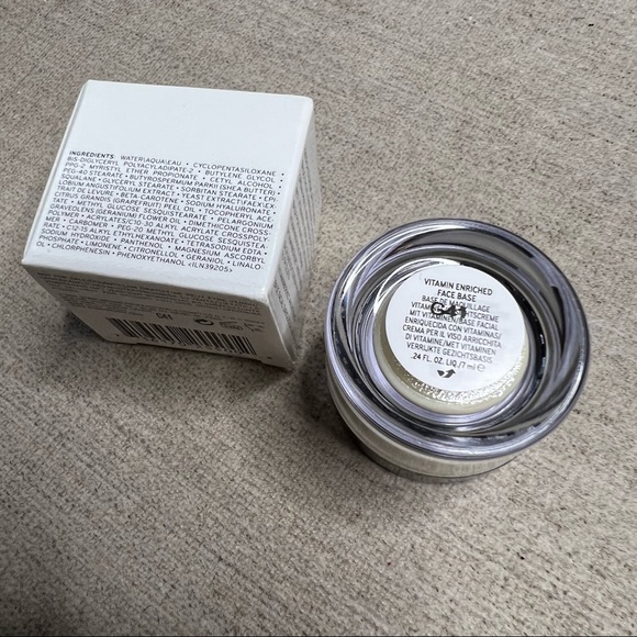 🎁3 for $30🎁 Last one‼️ BOBBI BROWN Vitamin Enriched Face Base Priming mini - Picture 2 of 2